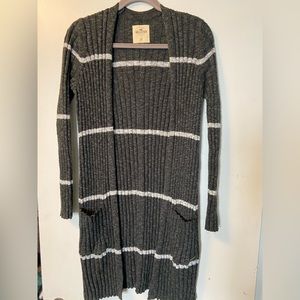 Dark Grey Hollister Cardigan SS XS